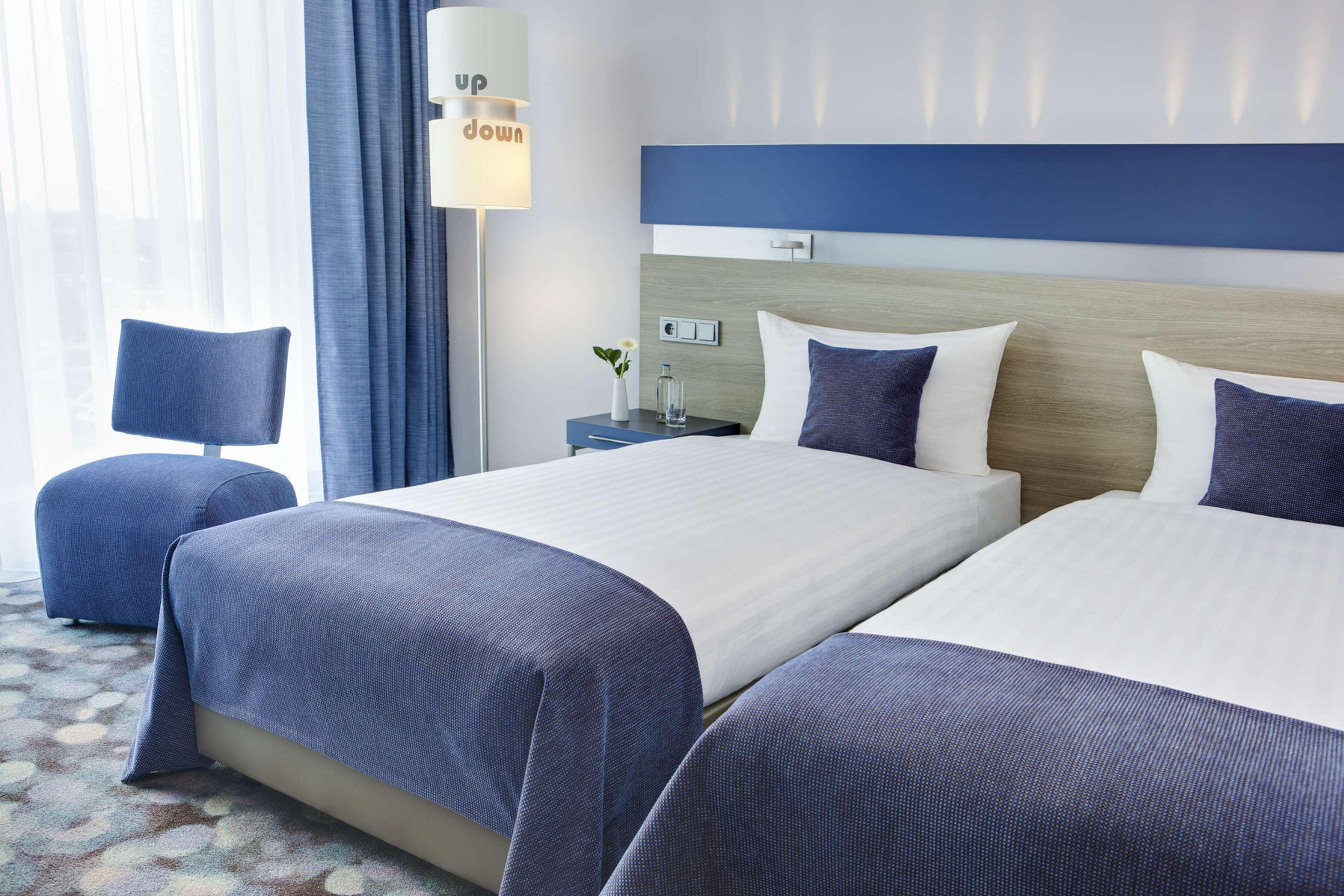 Intercityhotel אנסחדה מראה חיצוני תמונה