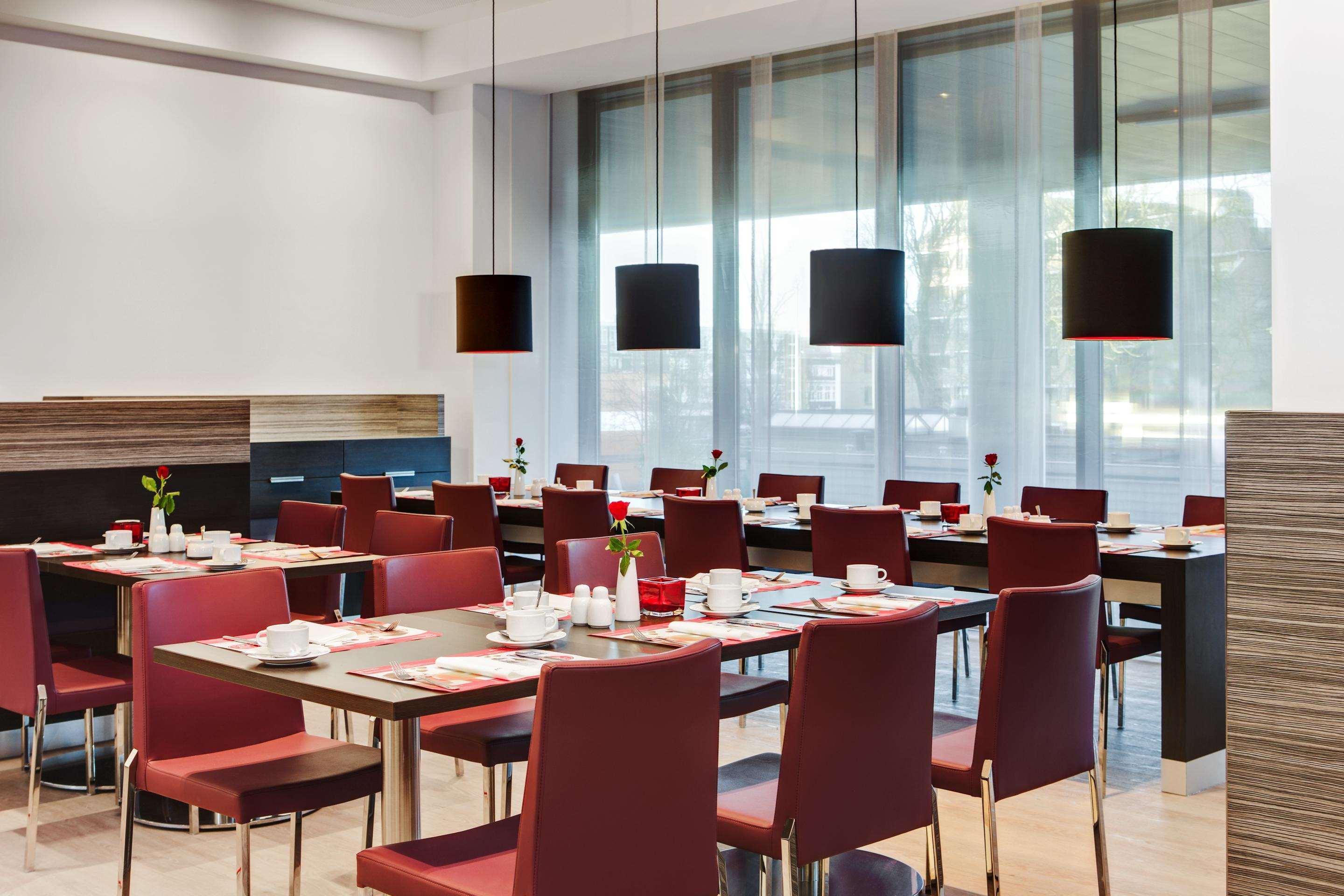 Intercityhotel אנסחדה מראה חיצוני תמונה