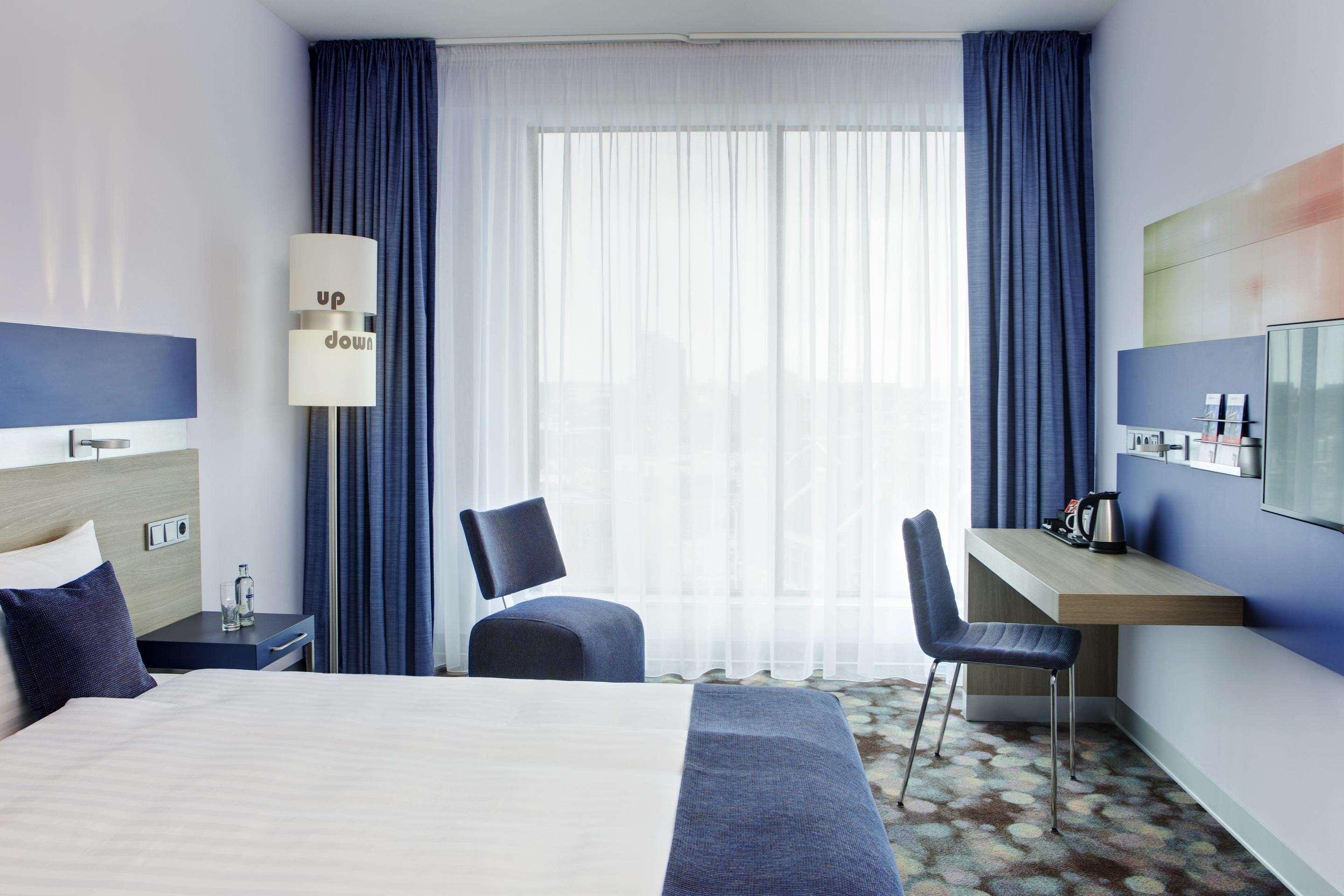 Intercityhotel אנסחדה מראה חיצוני תמונה