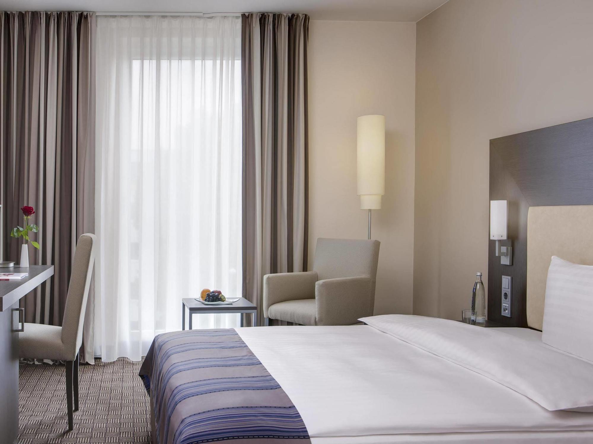 Intercityhotel אנסחדה מראה חיצוני תמונה